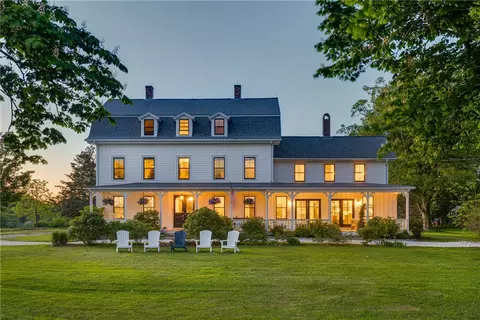 919 Matunuck School House Rd, South Kingstown, RI 02879
