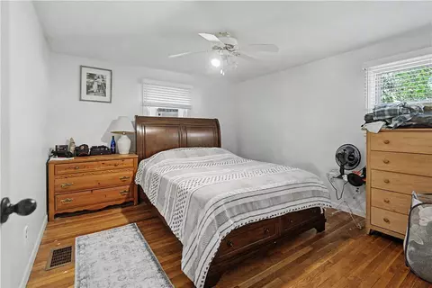 Bedroom - 25 Walker Rd, Warwick, RI 02889 photo 2 of 4