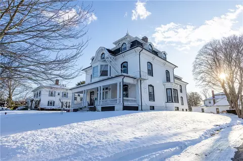Exterior - 274 Harris Ave, Woonsocket, RI 02895 photo 3 of 5