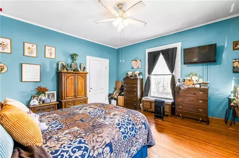 Bedroom - 274 Harris Ave, Woonsocket, RI 02895 photo 6 of 11