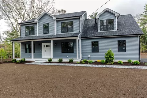 70 Cedar Swamp Rd, Smithfield, RI 02917