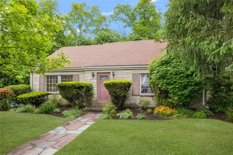 35 New Clark Rd, Cumberland, RI 02864