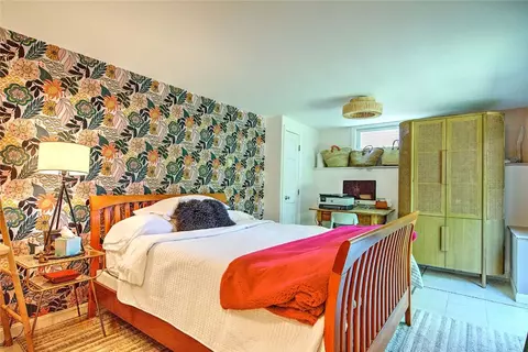 Bedroom - 33 W Main Rd, Little Compton, RI 02837 photo 8 of 8