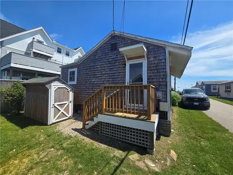 854 Matunuck Beach Rd, South Kingstown, RI 02879