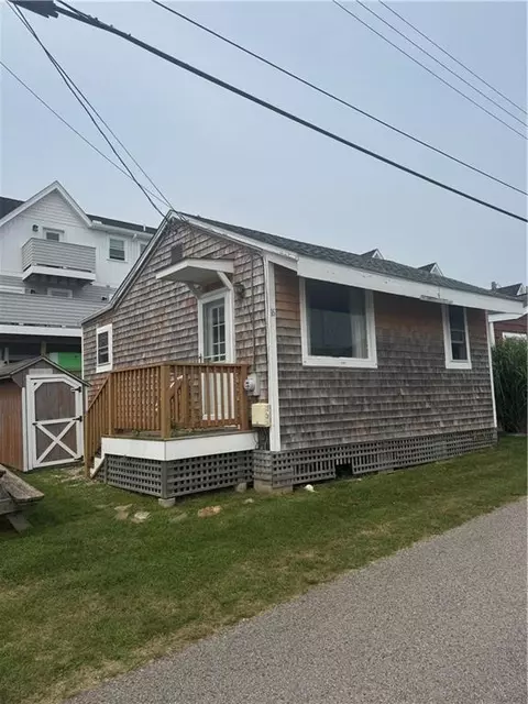 854 Matunuck Beach Rd, South Kingstown, RI 02879