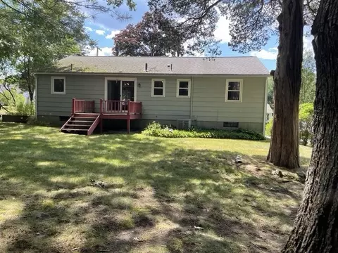 Exterior - 36 Edmond Dr, Warwick, RI 02886 photo 2 of 4