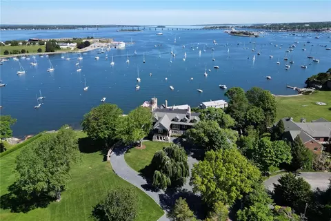 127 Harrison Ave #7, Newport, RI 02840