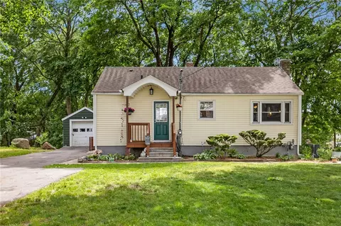1223 Cumberland Hill Rd, Woonsocket, RI 02895