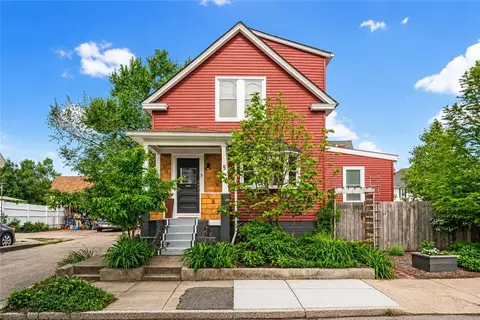5 Dennis Ave, Cranston, RI 02905