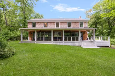 Exterior - 31 Wright Ln, Jamestown, RI 02835 photo 8 of 11