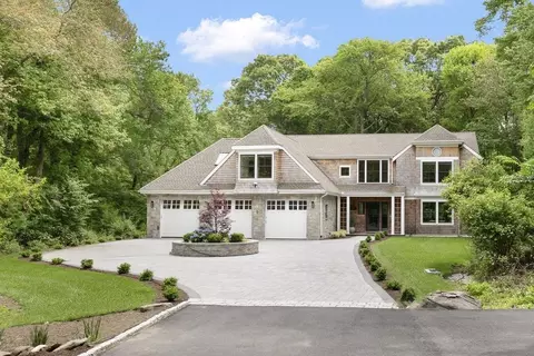 31 Wright Ln, Jamestown, RI 02835