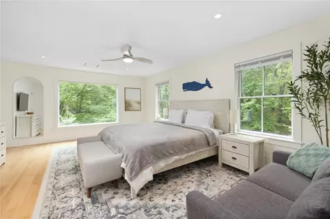 Bedroom - 31 Wright Ln, Jamestown, RI 02835 photo 1 of 7