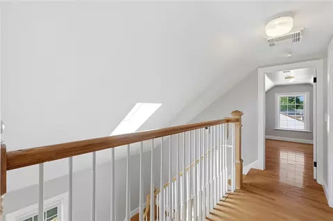 Entry Way - 5 Thayer Pl, Warwick, RI 02888 photo 3 of 4