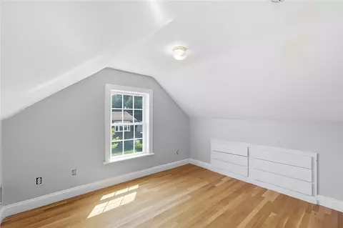 Bedroom - 5 Thayer Pl, Warwick, RI 02888 photo 8 of 8