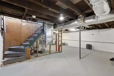 Entry Way - 5 Thayer Pl, Warwick, RI 02888 photo 4 of 4
