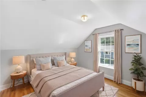 Bedroom - 5 Thayer Pl, Warwick, RI 02888 photo 7 of 8