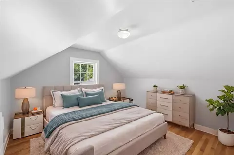 Bedroom - 5 Thayer Pl, Warwick, RI 02888 photo 4 of 8