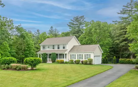 10 Victory Falls Rd, Coventry, RI 02827