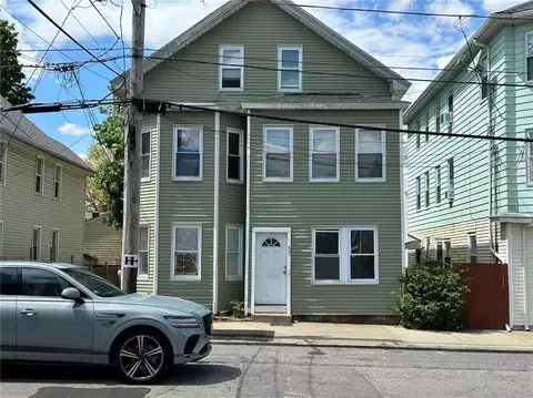 50 Hawkins St, Providence, RI 02908