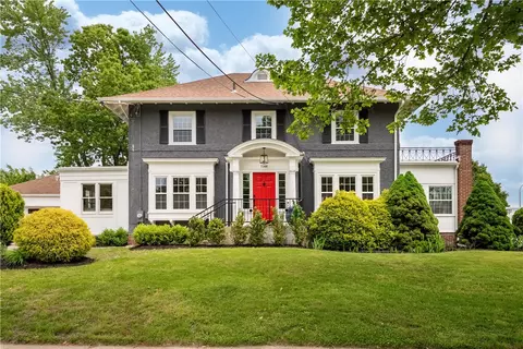 1144 Narragansett Blvd, Cranston, RI 02905