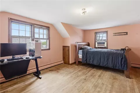 Bedroom - 129 Dewolf Ave, Bristol, RI 02809 photo 8 of 9