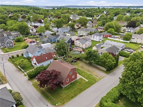 View/Area - 129 Dewolf Ave, Bristol, RI 02809 photo 3 of 5