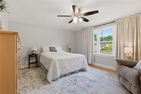 Bedroom - 1864 Flat River Rd, Coventry, RI 02816 photo 3 of 5