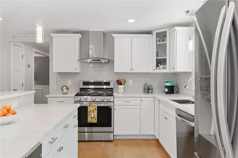 Kitchen - 1864 Flat River Rd, Coventry, RI 02816 photo 2 of 5