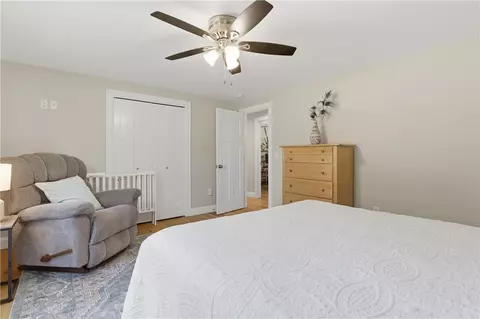 Bedroom - 1864 Flat River Rd, Coventry, RI 02816 photo 4 of 5