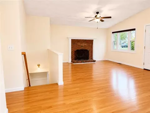 Living - 285 Saint Louis Ave, Woonsocket, RI 02895 photo 4 of 10