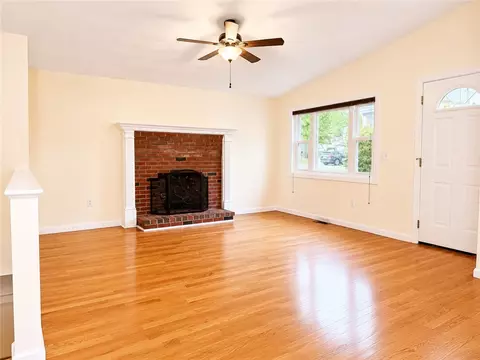 Living - 285 Saint Louis Ave, Woonsocket, RI 02895 photo 3 of 10