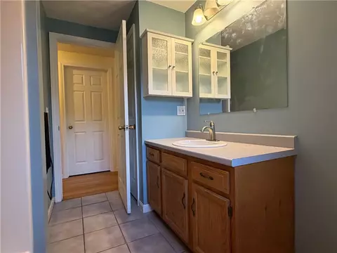 Bath - 285 Saint Louis Ave, Woonsocket, RI 02895 photo 3 of 7