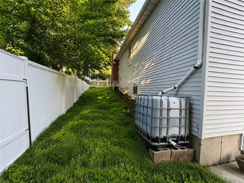 Exterior - 285 Saint Louis Ave, Woonsocket, RI 02895 photo 6 of 9