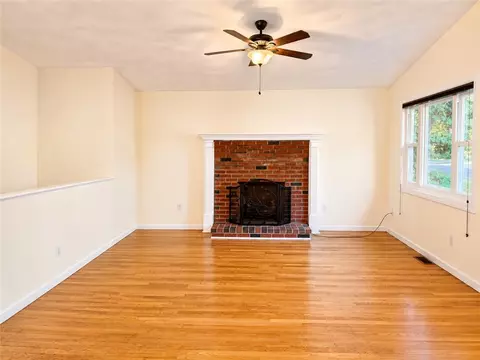 Living - 285 Saint Louis Ave, Woonsocket, RI 02895 photo 2 of 10