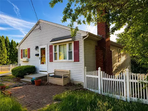 Exterior - 285 Saint Louis Ave, Woonsocket, RI 02895 photo 2 of 9
