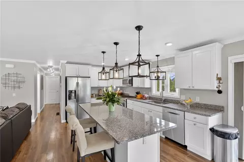 10 Corrine Dr, Johnston, RI 02919