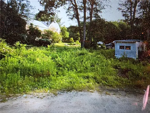 10 Mail Rd, Exeter, RI 02822 photo 2