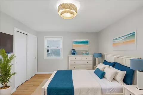 Bedroom - 247 Asylum Rd, Warwick, RI 02886 photo 2 of 6
