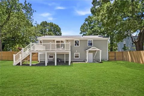 Exterior - 247 Asylum Rd, Warwick, RI 02886 photo 6 of 9