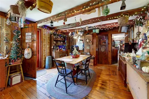 Dining - 1503 Putnam Pike, Glocester, RI 02814 photo 7 of 8