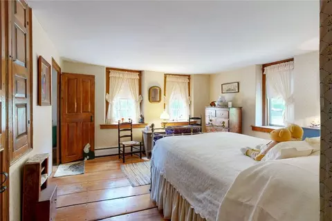 Bedroom - 1503 Putnam Pike, Glocester, RI 02814 photo 5 of 7