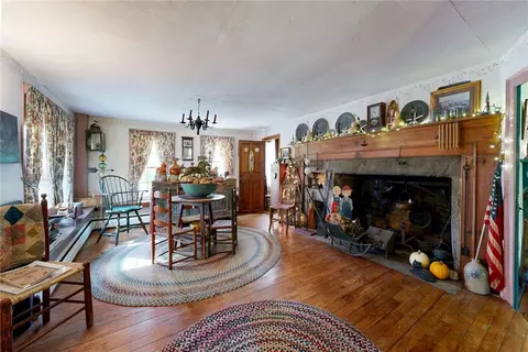 Dining - 1503 Putnam Pike, Glocester, RI 02814 photo 1 of 8