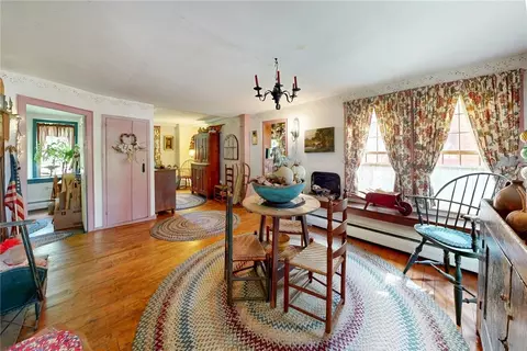 Dining - 1503 Putnam Pike, Glocester, RI 02814 photo 3 of 8