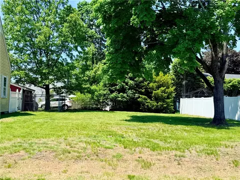 105 Second St, Pawtucket, RI 02861
