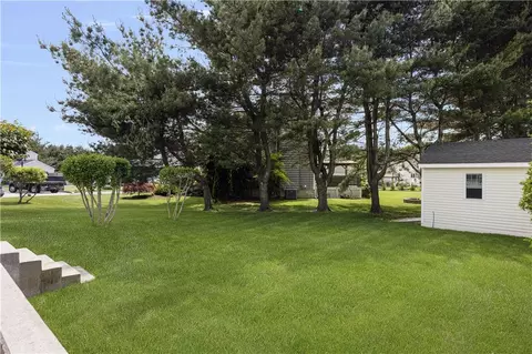 Exterior - 35 Gianna Dr, Cranston, RI 02921 photo 17 of 20