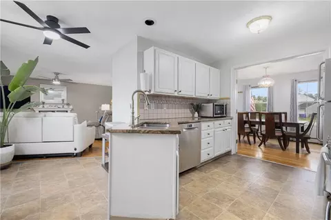 Kitchen - 35 Gianna Dr, Cranston, RI 02921 photo 1 of 3