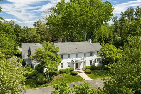 204 Rumstick Rd, Barrington, RI 02806