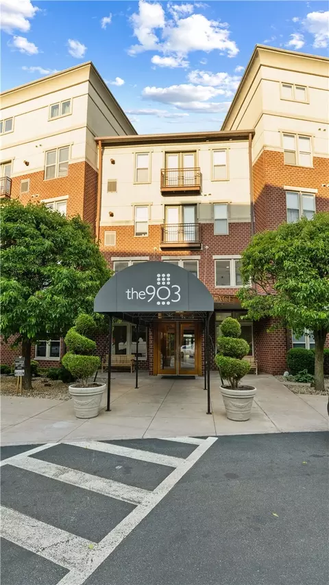 1000 Providence Pl #125, Providence, RI 02903