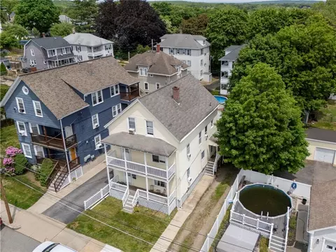 View/Area - 32 Vine St, Woonsocket, RI 02895 photo 1 of 4