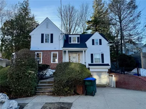 356 Taber Ave, Providence, RI 02906